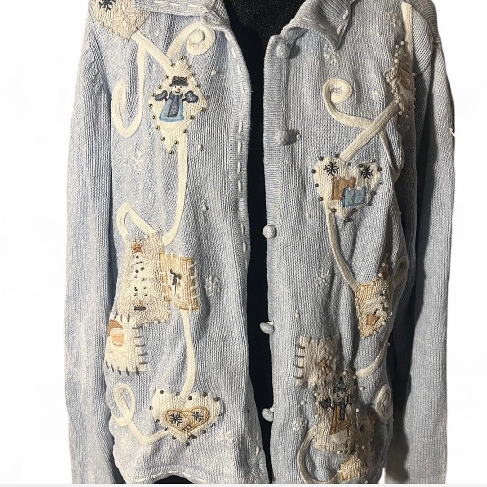 🌟🌟Erika Light Blue Knit beaded and embroidered vintage Sweater *read description